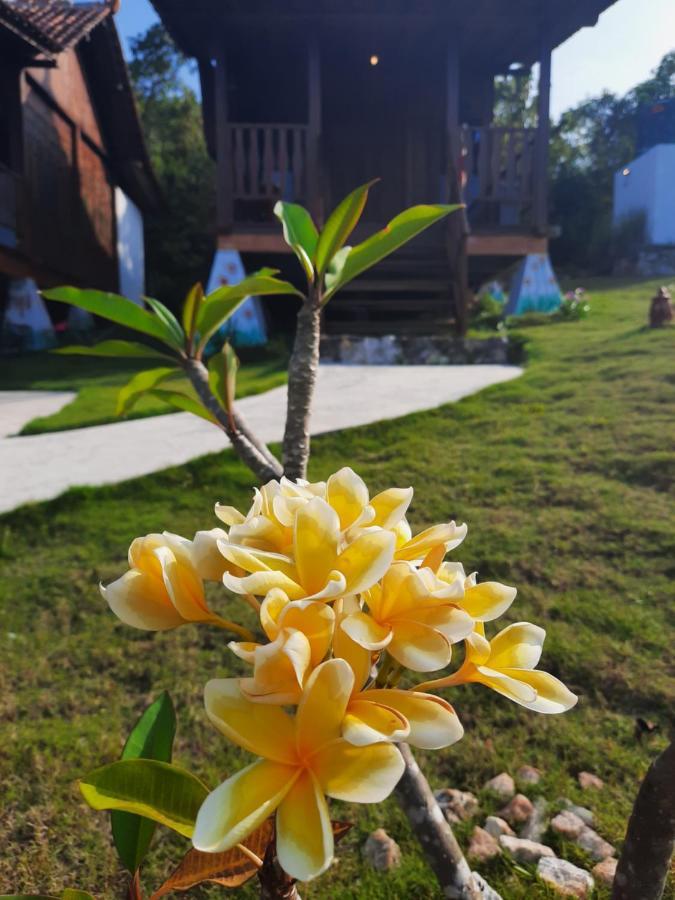 Deepsky Villa การีมุนยาวา ภายนอก รูปภาพ